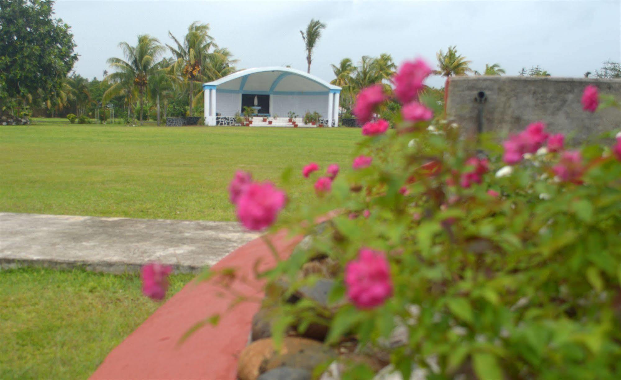 The St Therese Samoa Retreat And Accommodation Tuana'i エクステリア 写真